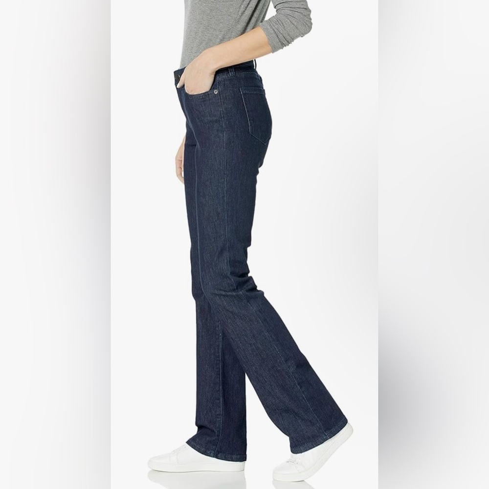NWT Womens 16Long Amazon Essentials Women's Slim Bootcut Mid-Rise Stretchy Jean - Picture 3 of 9